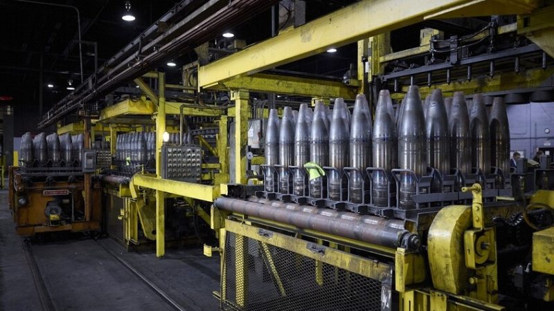 البنتاغون يعتزم تغريم شركتين دفاعيتين لتأخرهما في تسليم شحنات إلى أوكرانيا