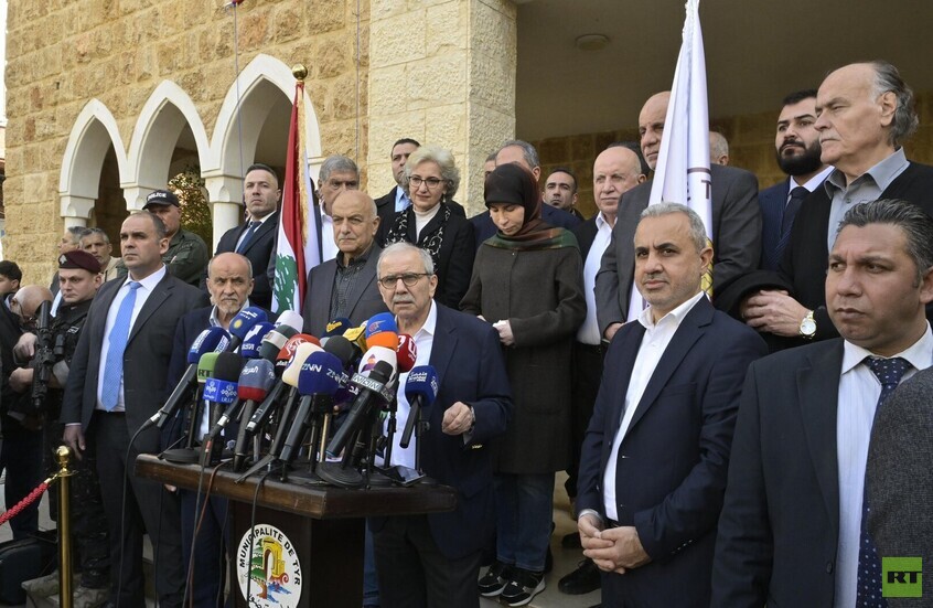 رئيس الحكومة اللبناني يزور الجنوب: التزام كامل بإعادة الإعمار والتعافي