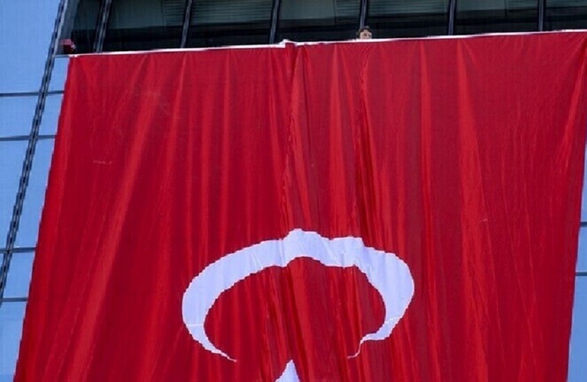 إبستين يحوّل حياة رجل تركي إلى جحيم بسبب الشبه الكبير بينهما.. وهذا ما فعله!