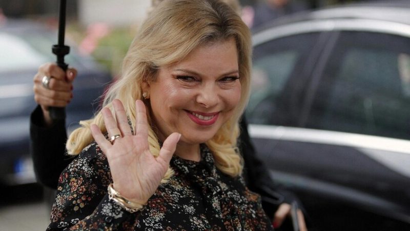 الرئيس السابق لفريق أمن نتنياهو: سارة امرأة شريرة مهووسة بسرقة مناشف الفنادق