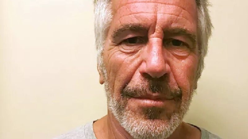 وثائق تكشف تفاخر إبستين بتناول عشاء مع مارك زوكربيرغ وإيلون ماسك