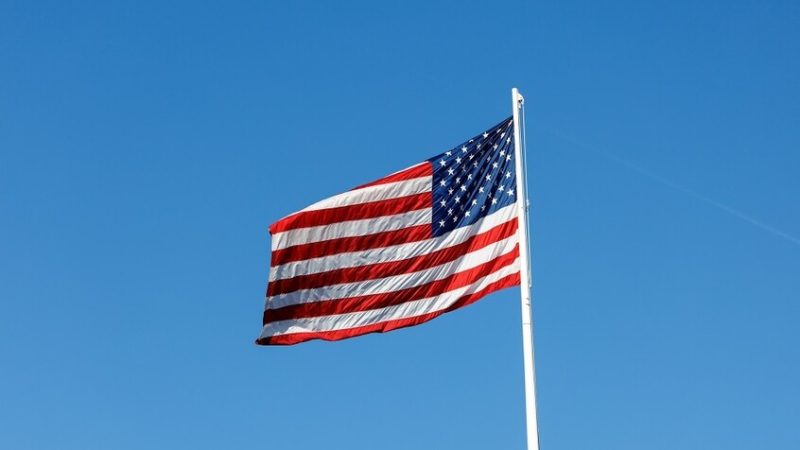 الإعلام يكشف عن “راهب رمادي” في الإدارة الأمريكية