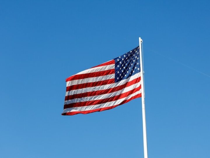 الإعلام يكشف عن “راهب رمادي” في الإدارة الأمريكية