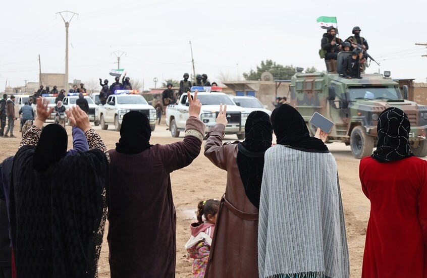 أهالي الحسكة السورية يحتجون: “قسد” نالت بالتفاوض ما لم تنله بالحرب