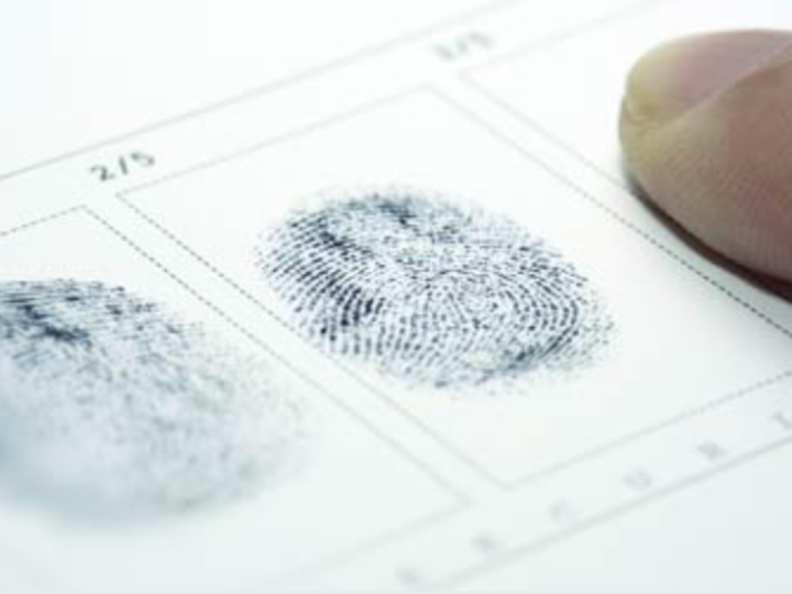 الكويت.. سحب جنسية 120 امرأة