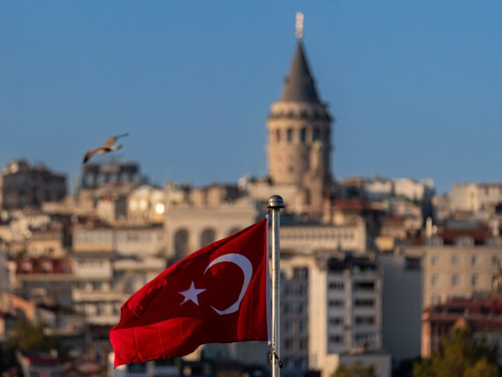 “فضيحة إبستين” في تركيا.. حزب معارض يطالب بطرد السفير الأمريكي وكشف أسرار إنجيرليك