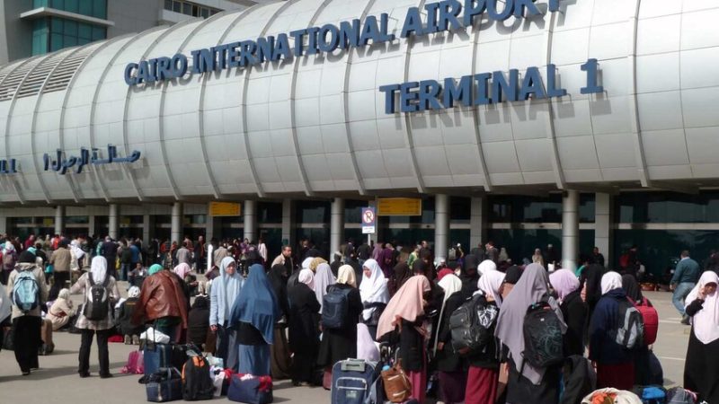 مصر.. الأمن يحسم الجدل حول ضوابط دخول السوريين الجديدة