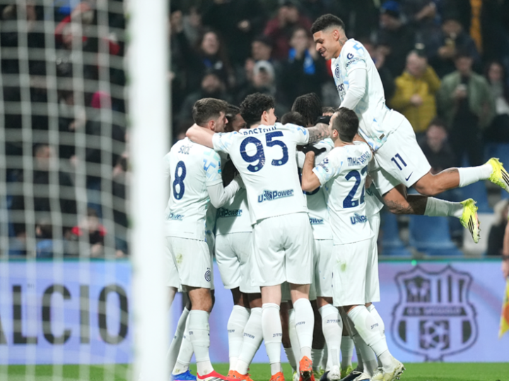 إنتر ميلان يكتسح ساسولو بخماسية ويعزز صدارته للدوري الإيطالي