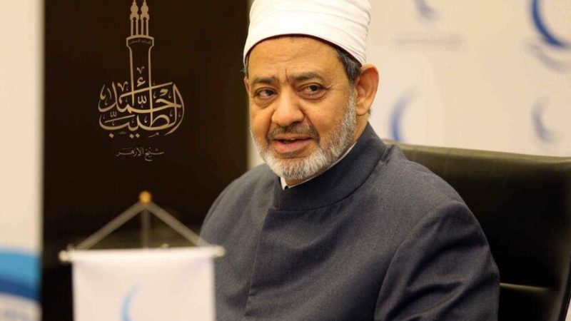 مصر.. تحرك عاجل للنيابة العامة بعد الإساءة لشيخ الأزهر