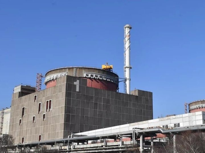 مسؤولة في محطة زابوروجيه النووية: الوضع حول المحطة لا يزال متوترا بسبب الهجمات الأوكرانية