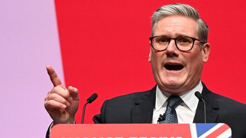 ضغوط داخلية في بريطانيا لفرض استقالة رئيس الوزراء كير ستارمر خلال أسبوع