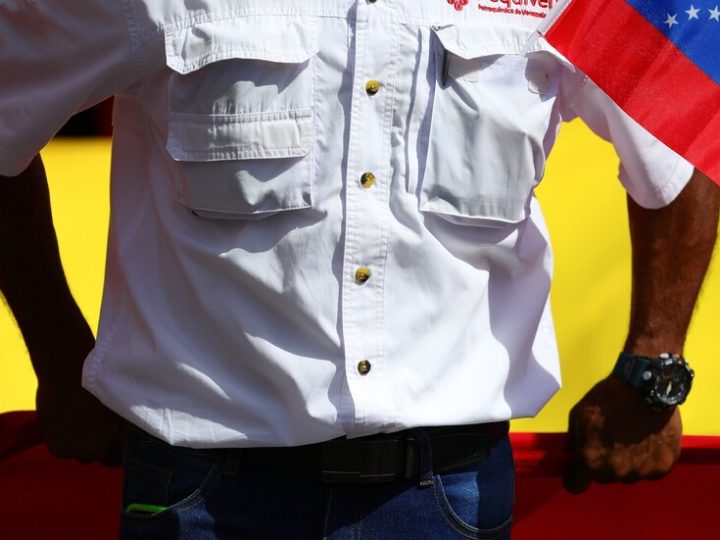 فنزويلا.. إطلاق سراح دفعة جديدة من السجناء بينهم “معارضان بارزان”