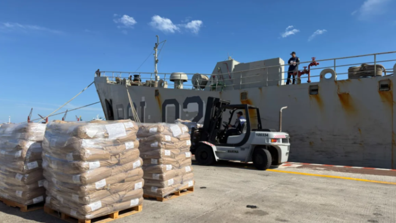 المكسيك ترسل 814 طن مساعدات إلى كوبا