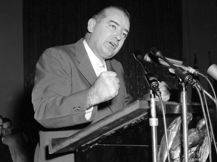 7 سنوات حوّلت الخوف إلى قانون والارتياب إلى وطنية في الولايات المتحدة