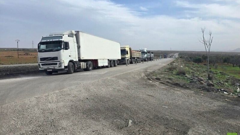 على خلفية مقتل أربعة مواطنين.. مجموعات تابعة لـ”الحرس الوطني” تغلق طريق السويداء – دمشق