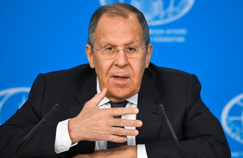 “القادة الناضجون يتصرفون بطريقة مختلفة”.. لافروف يجدد انتقاده لماكرون