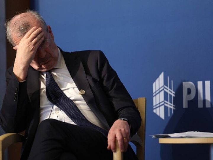 محافظ البنك المركزي الفرنسي يستقيل ورسالة وداع بعد 11 عاما من القيادة