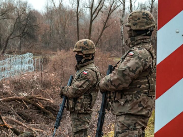 وزير الدفاع البولندي: سنزيد عدد أفراد الجيش إلى 500 ألف جندي