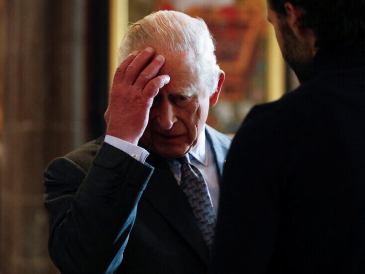 بريطانيا.. تشارلز الثالث يتعهد بالمساعدة في التحقيق بشأن علاقات شقيقه أندرو مع إبستين