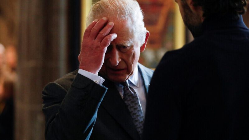 بريطانيا.. تشارلز الثالث يتعهد بالمساعدة في التحقيق بشأن علاقات شقيقه أندرو مع إبستين