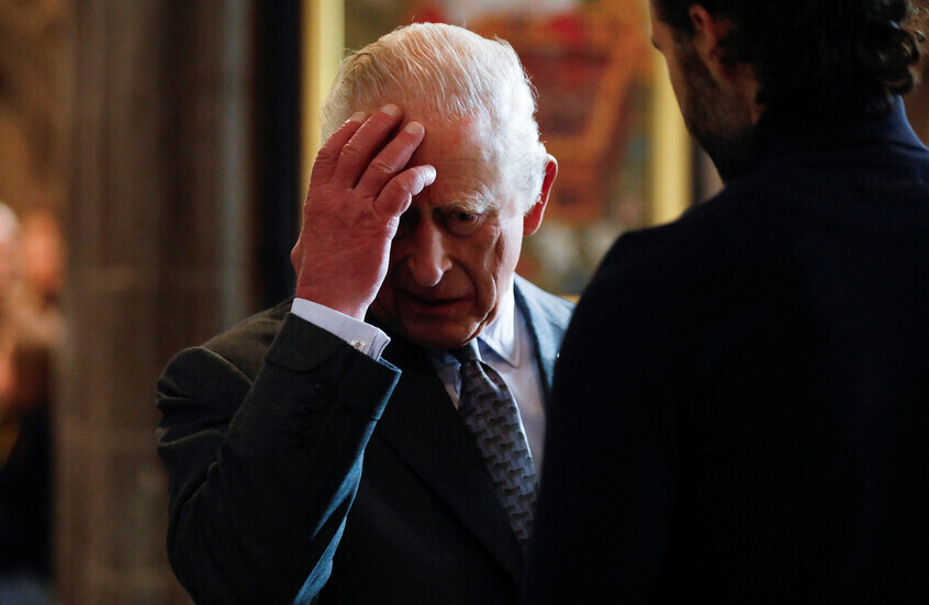 بريطانيا.. تشارلز الثالث يتعهد بالمساعدة في التحقيق بشأن علاقات شقيقه أندرو مع إبستين