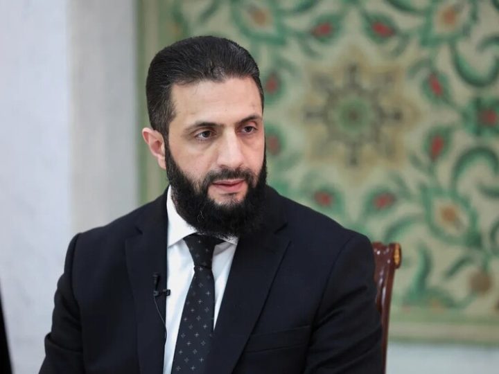 أول تعليمات للشرع بعد اجتياح السيول والفيضانات عشرات من مخيمات اللاجئين في إدلب