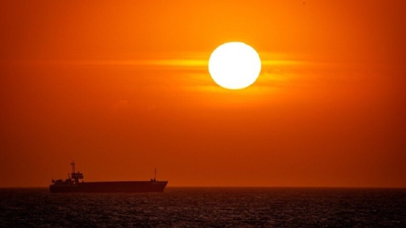 واشنطن تحذر السفن التجارية الأمريكية من خطر احتجازها بالقرب من إيران