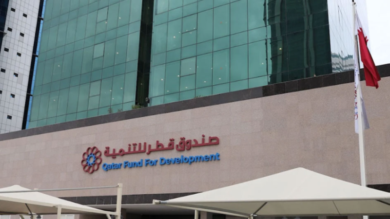 “صندوق قطر للتنمية” والهلال الأحمر القطري يطلقان المرحلة الأولى من الجسر البري إلى السودان (صور)