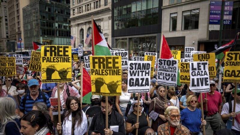 قاض أمريكي يرفض سعي ترامب لترحيل طالبة تركية مؤيدة للفلسطينيين