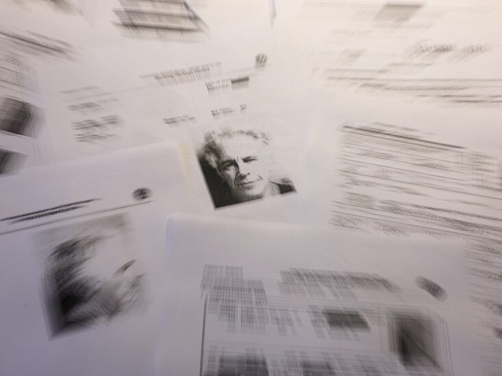 مفاجأة مدوية جديدة.. ضحية عمرها 9 سنوات و6 رجال نافذين بينهم مسؤول أجنبي رفيع في ملف قضية إبستين