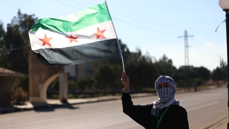 الجيش الإسرائيلي يعلن تدمير مخزن أسلحة لتنظيم “الجماعة الإسلامية” جنوب سوريا (فيديوهات)