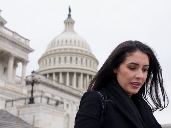 مشرعة أمريكية: نريد “جعل العلاقات الأمريكية الروسية عظيمة مرة أخرى”!