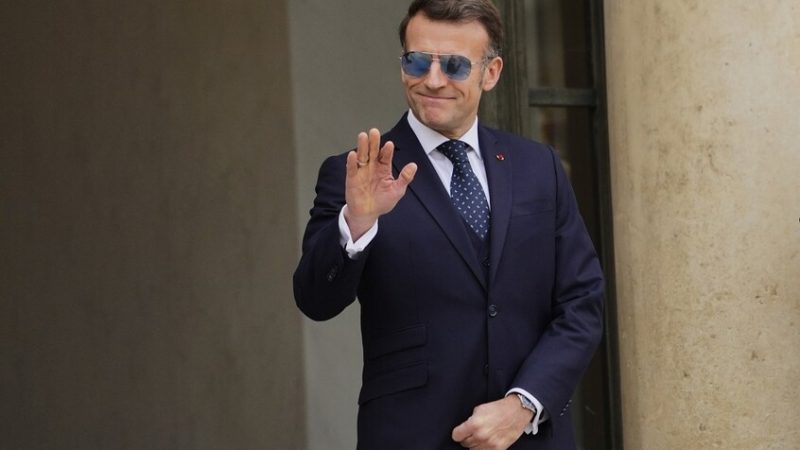 ماكرون يعلن عن استعادة قنوات اتصال مع روسيا ويحث القادة الأوروبيين على ذلك