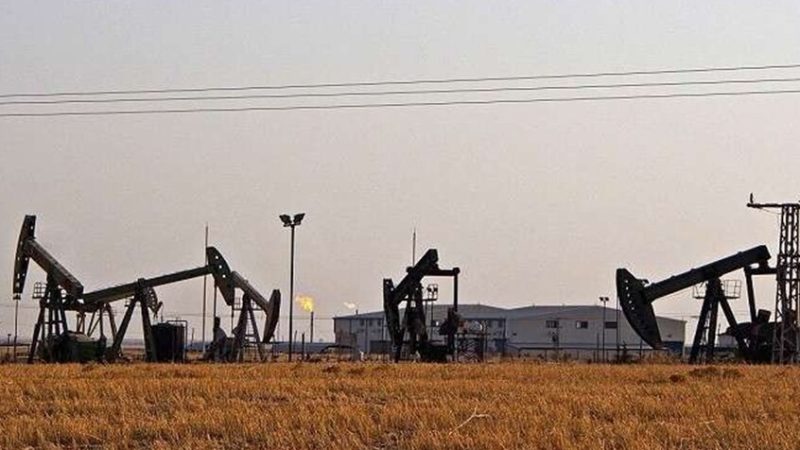 “رويترز”: شركات سعودية وأمريكية تشكل تحالفا لاستكشاف وإنتاج النفط والغاز في شمال شرق سوريا
