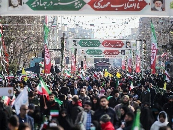 إيران.. مسيرات في ذكرى انتصار الثورة الإسلامية (صور+ فيديو)