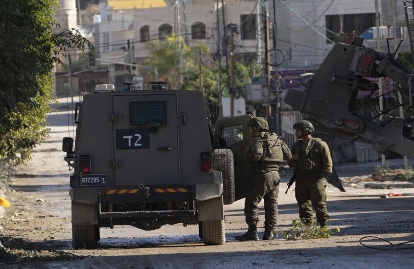 تقرير: الجيش الإسرائيلي يمنع الفلسطينيين من حرث أراضيهم بتعليمات من المستوطنين