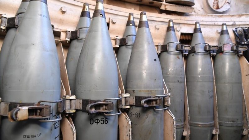 وكالة: مبادرة التشيك لتزويد القوات الأوكرانية بالقذائف تصطدم بنقص التمويل