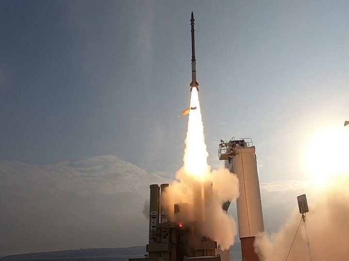 الجيش الإسرائيلي يعلن نجاح اختباراته على “مقلاع داوود” استعدادا لأي سيناريوهات