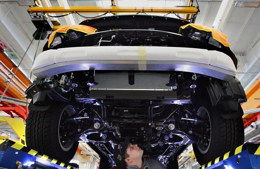 روسيا.. ستتم إعادة تشغيل مصنعين للسيارات