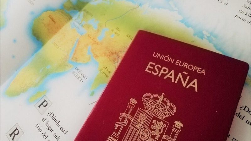 جدل واسع في إسبانيا على خلفية منح الجنسية للمغاربة