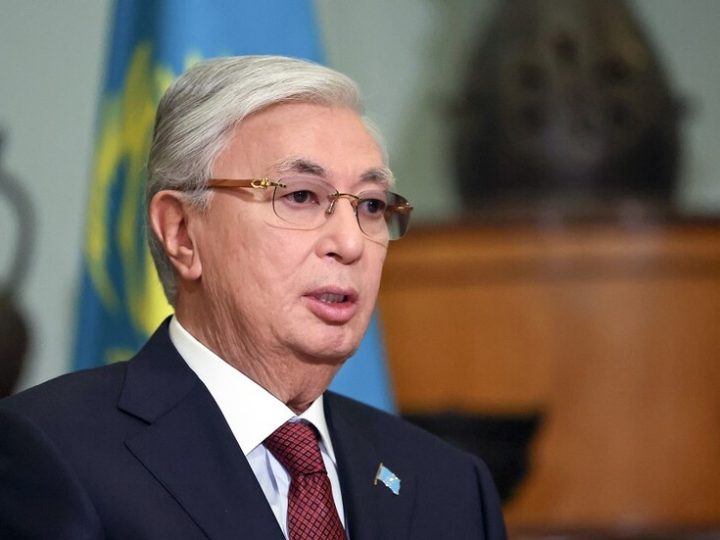 مشروع الدستور الكازاخستاني يمنح الروسية صفة اللغة الرسمية الثانية في البلاد