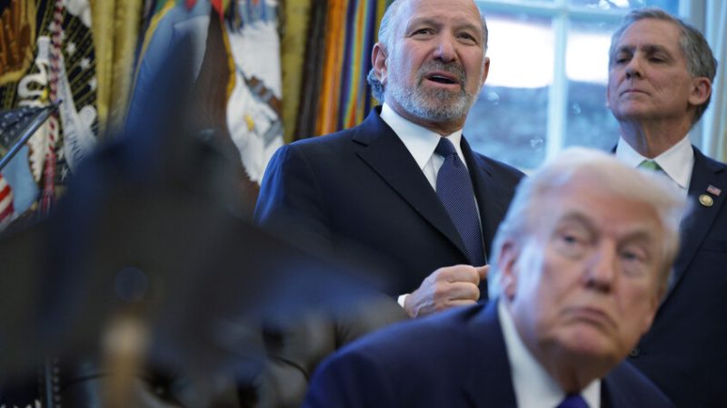 ترامب يعلق على زيارة وزير التجارة لجزيرة المجرم الجنسي جيفري إبستين