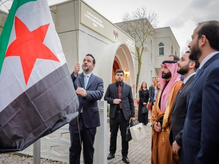 افتتاح القنصلية السورية في بون (فيديو+صور)