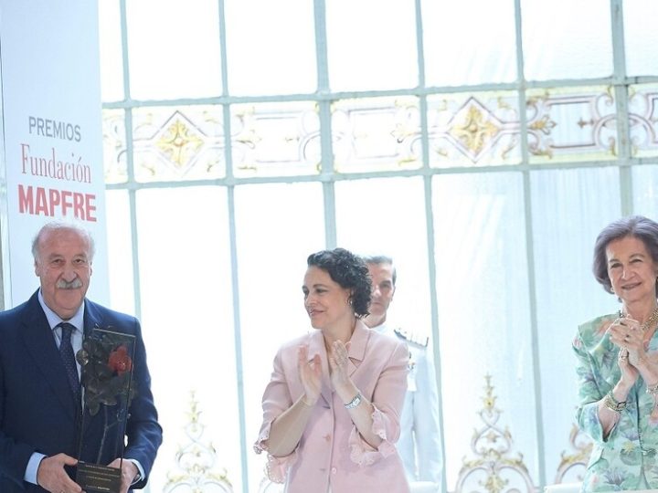 يمتلك “رائحة المدرب الكبير”.. الأسطورة ديل بوسكي يكشف مرشحه المفضل لتدريب ريال مدريد