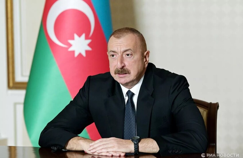 علييف يعلن استعداد أذربيجان لـ “إعادة ضبط” العلاقات مع فرنسا وفتح صفحة جديدة بين باكو وباريس