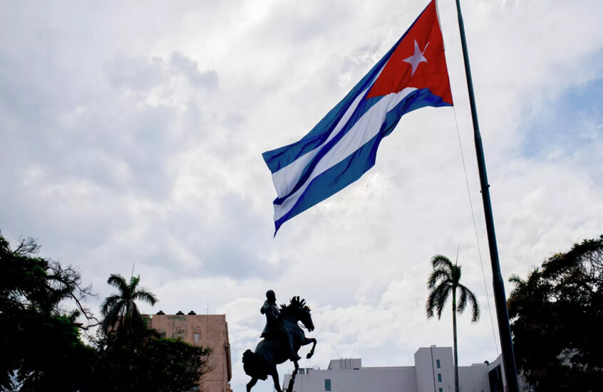 السيطرة على حريق في مصفاة “نيكو لوبيز” في هافانا دون إصابات (صور)