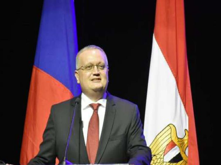 السفير الروسي يودع المصريين برسالة مؤثرة