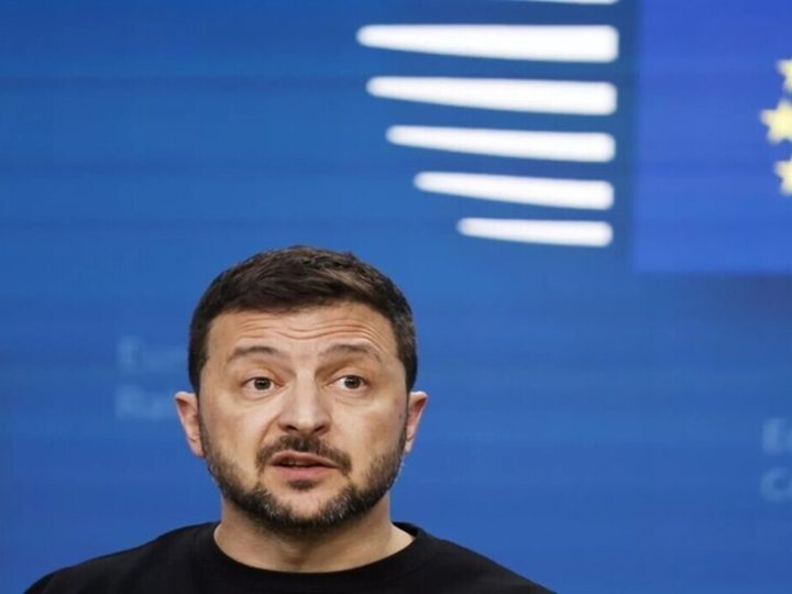 زاخاروفا: حديث زيلينسكي عن الانتخابات الأوكرانية هذيان مريض