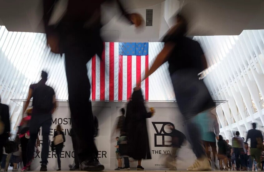 “بوليتيكو”: رسالة واشنطن لأوروبا مفادها أنها ليست بحاجة لحلفاء ضعفاء