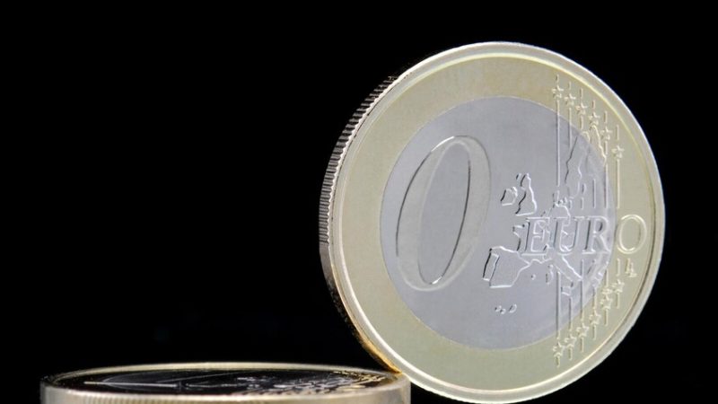 كالاس: أكثر من 40% من الكنديين يرغبون في الانضمام إلى الاتحاد الأوروبي